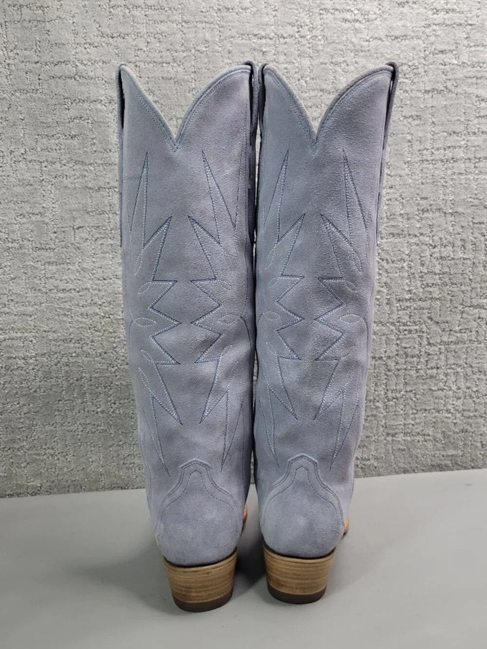 Tecovas The Loretta Women's Size US 7B Chambray Suede Cowgirl Boots.